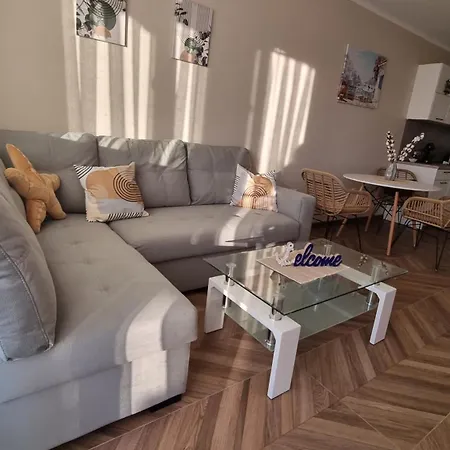 амира за гости - Amira Guest *