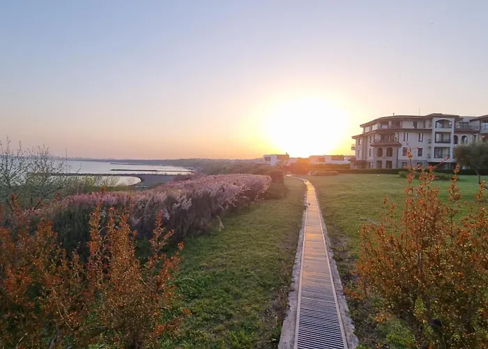 амира за гости - Amira Guest * Бургас