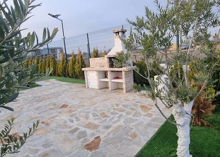 амира за гости - Amira Guest 부르가스